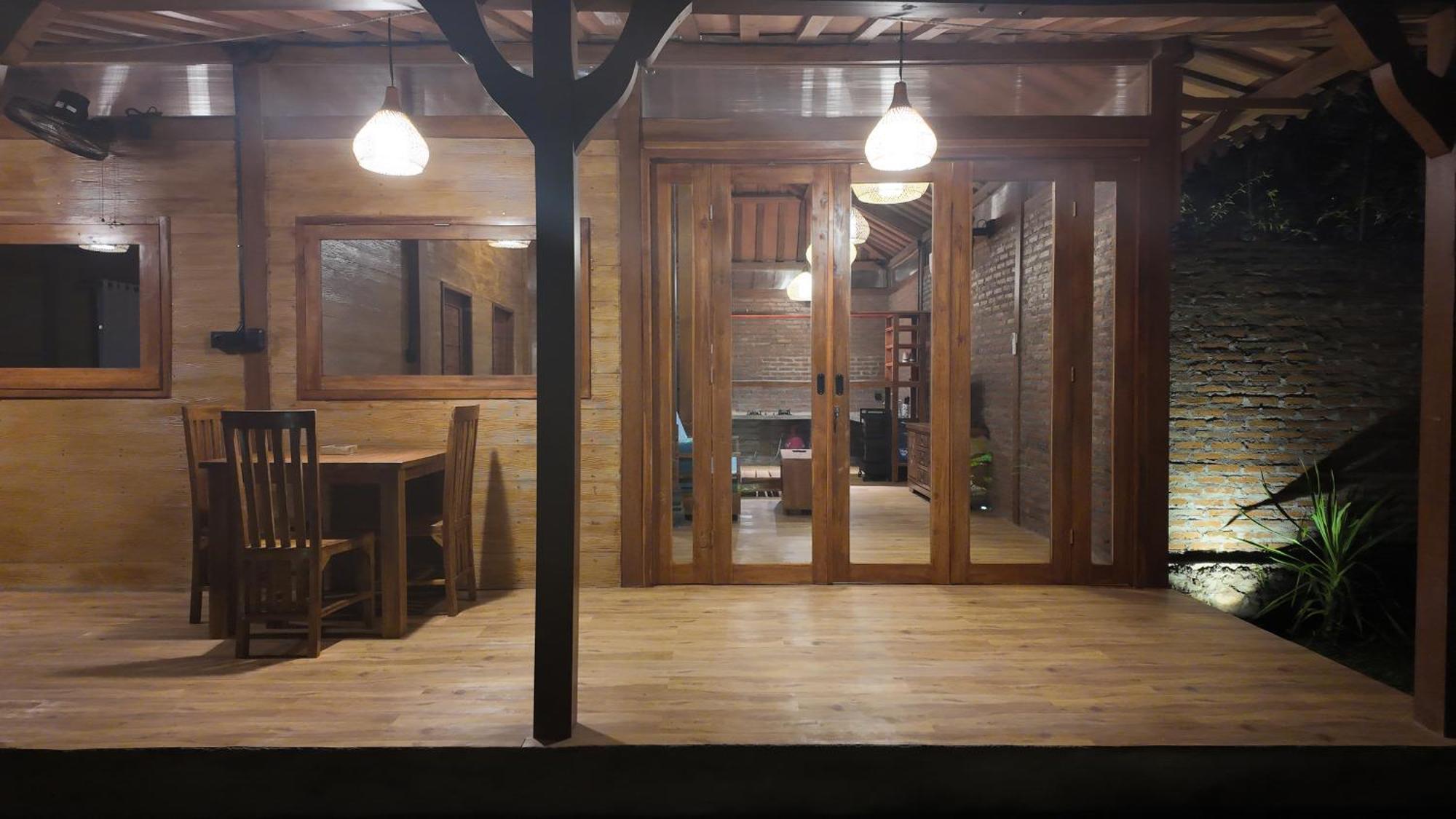 Private Joglo In Heart Of Sanur Villa Стая снимка